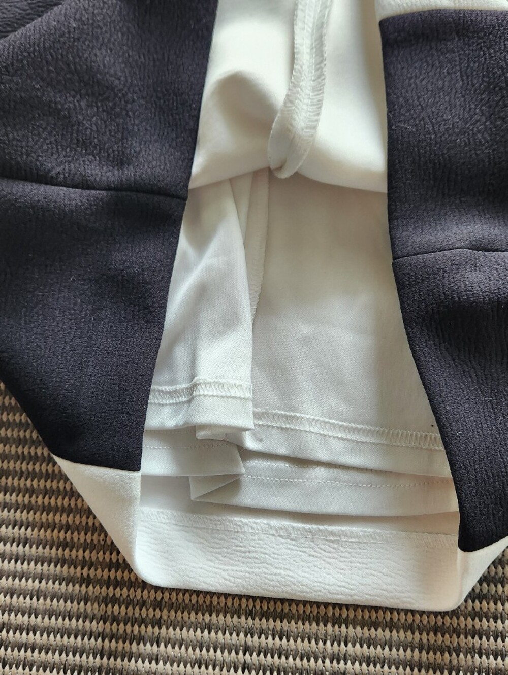 Calvin Klein Women's Size 6 Colorblock Sheath Dress Black White Workwear Career - Picture 8 of 8